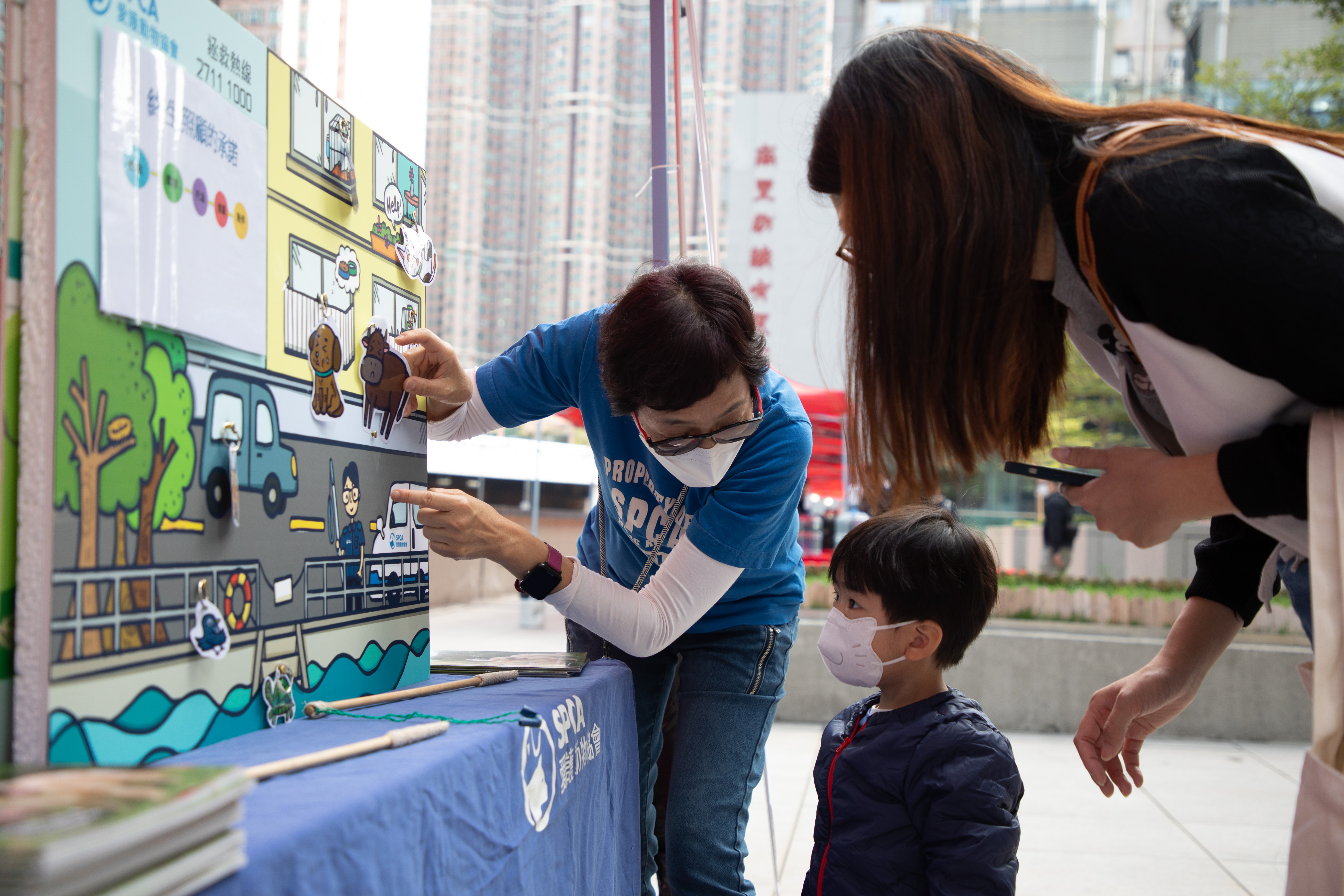 Visitors obtained information on pet adoption and animal care from different animal welfare organisations.